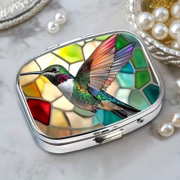Pill box pudełko na tabletki Koliber aranżacja.jpg