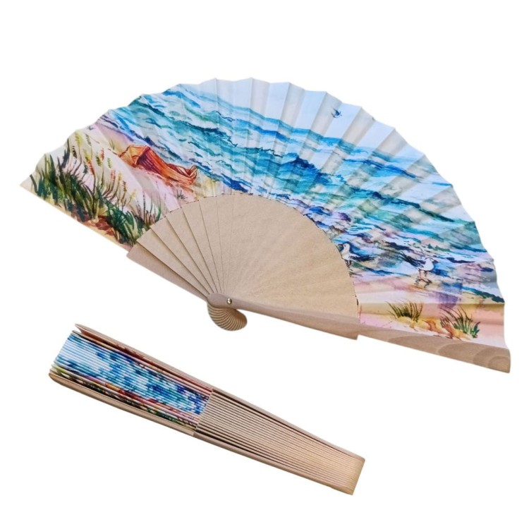 Wachlarz drewniany Perletti Łódka na brzegu morza.jpg