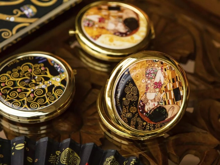 Lusterko podwójne Gustav Klimt Pocałunek czarne tło 2