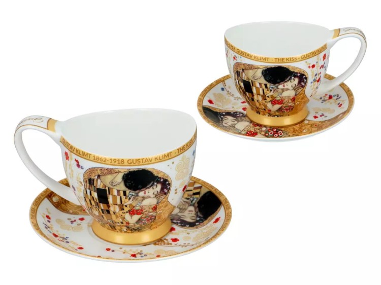 Filiżanka porcelana espresso pocałunek jasne tło 4.jpg